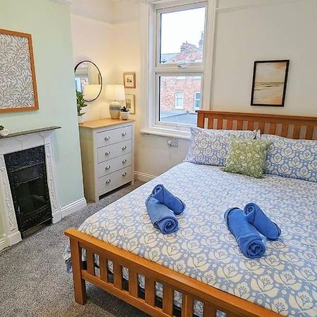 Villa Seaside Escapes - With Relaxing Hot Tub! Scarborough Exterior foto