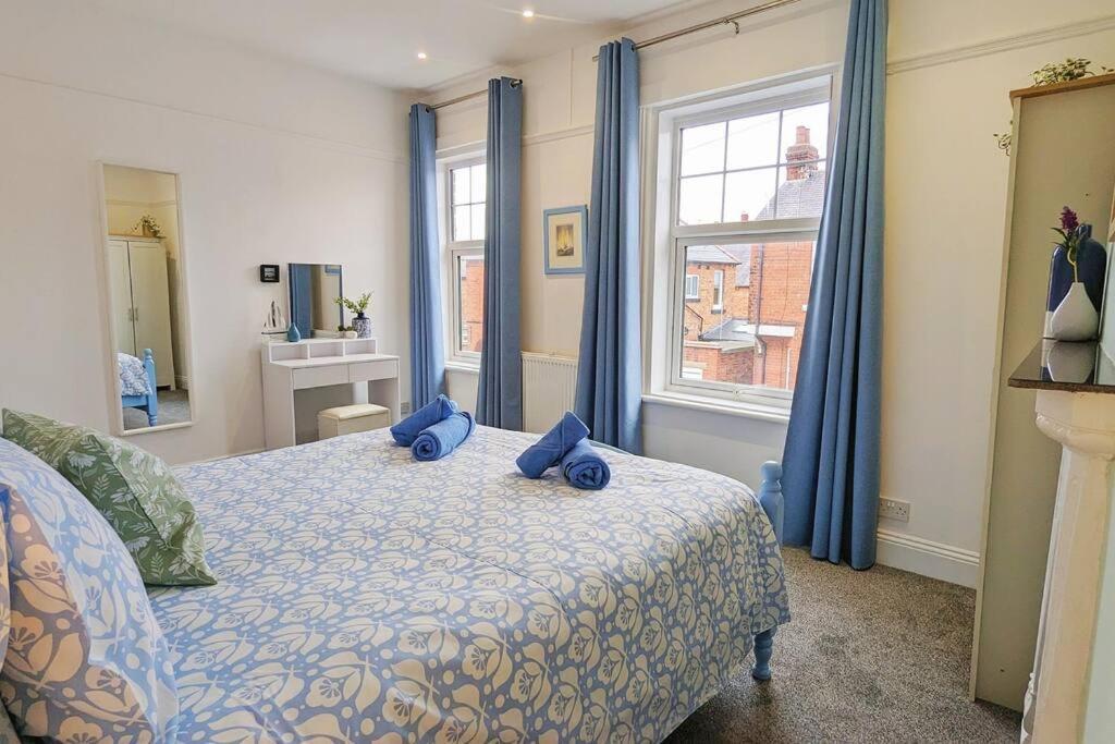 Villa Seaside Escapes - With Relaxing Hot Tub! Scarborough Exterior foto