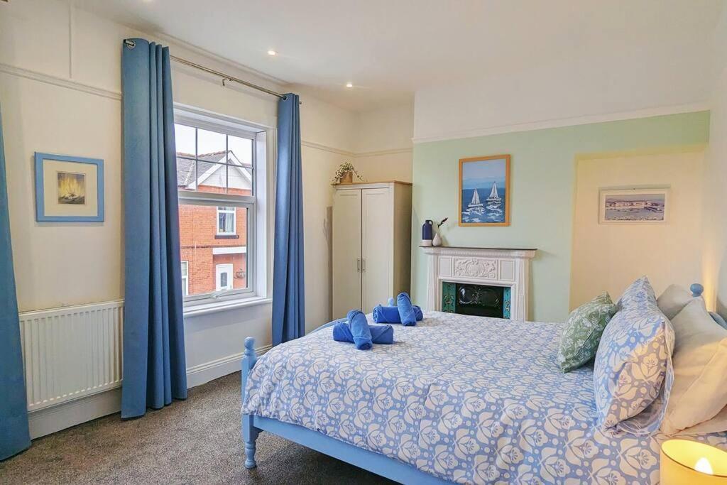 Villa Seaside Escapes - With Relaxing Hot Tub! Scarborough Exterior foto
